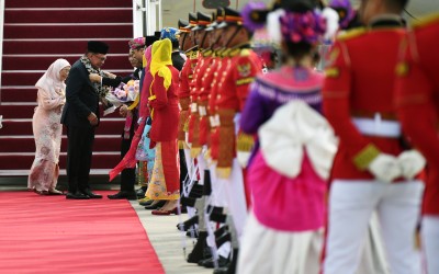 The PM of Malaysia Anwar Ibrahim Arrives in Indonesia.